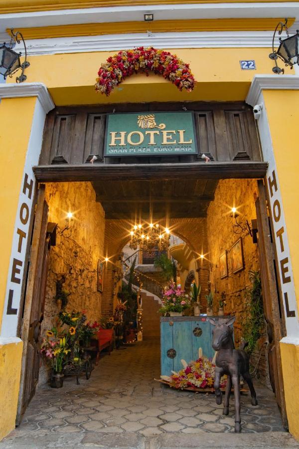 Hotel Gran Plaza Euromaya Antigua Bagian luar foto