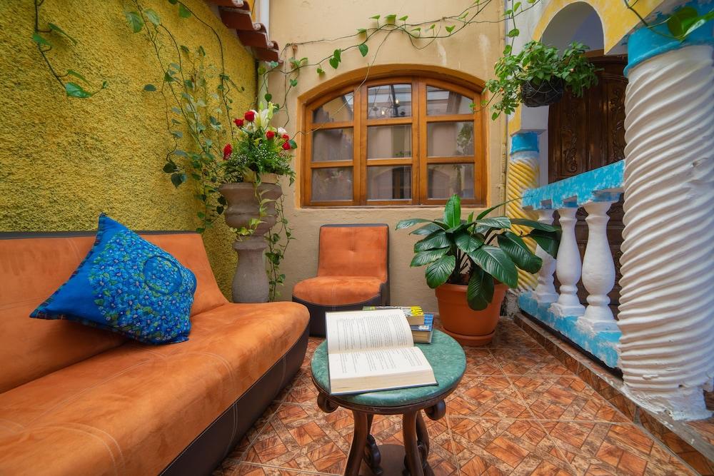 Hotel Gran Plaza Euromaya Antigua Bagian luar foto