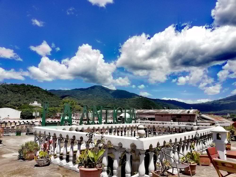 Hotel Gran Plaza Euromaya Antigua Bagian luar foto