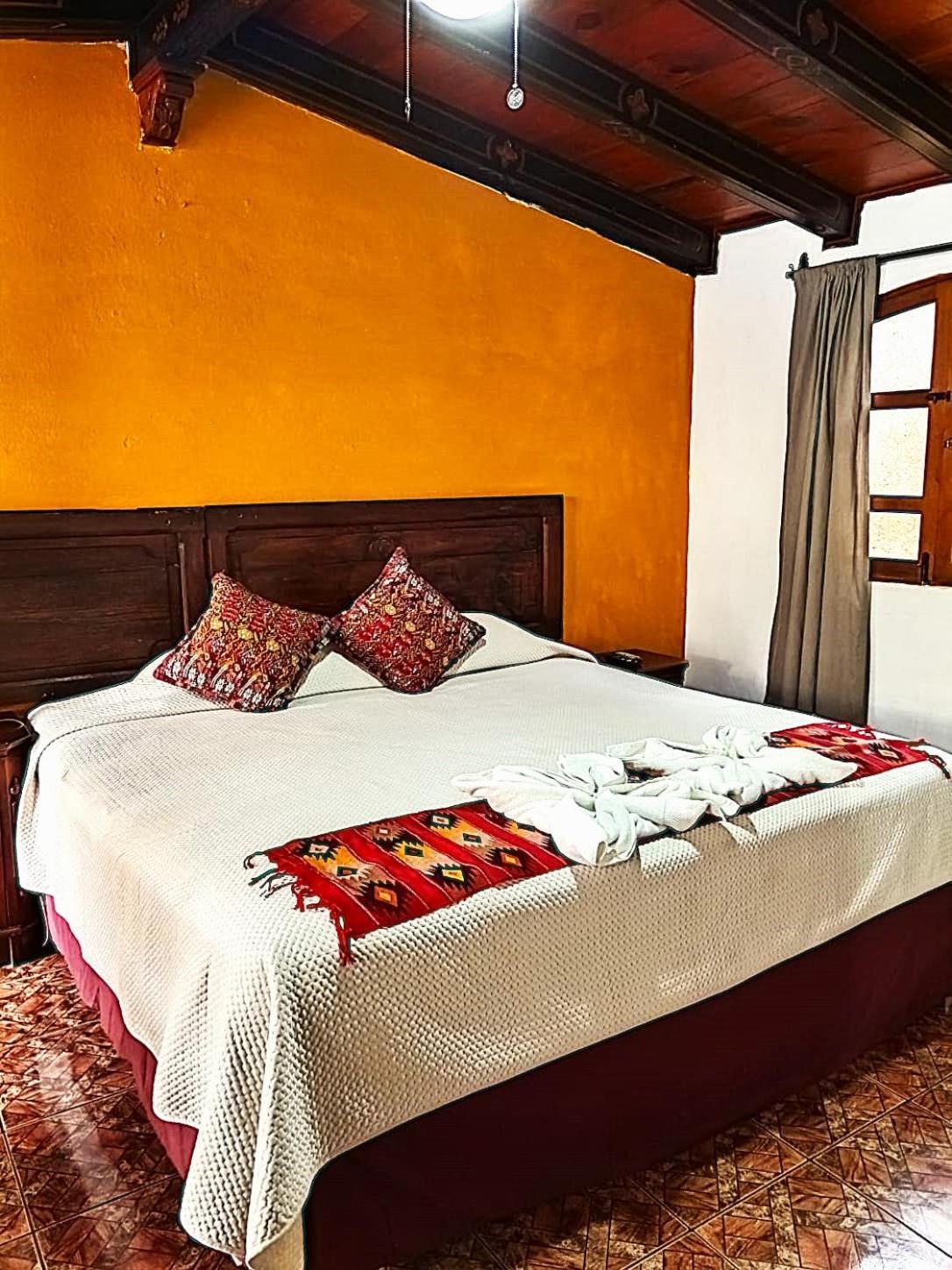 Hotel Gran Plaza Euromaya Antigua Bagian luar foto