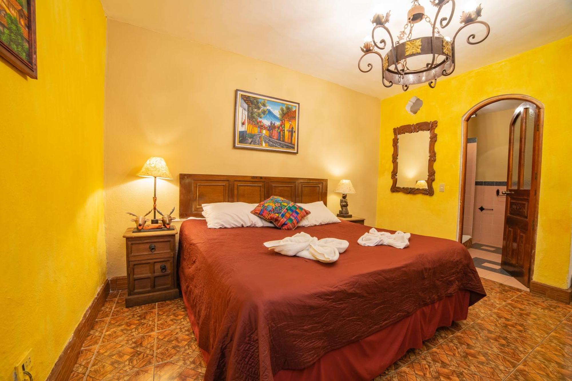 Hotel Gran Plaza Euromaya Antigua Bagian luar foto