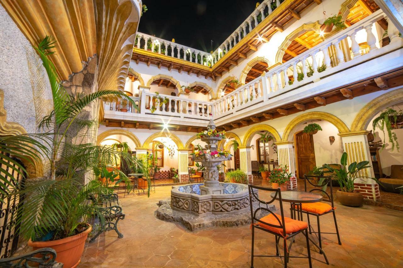 Hotel Gran Plaza Euromaya Antigua Bagian luar foto